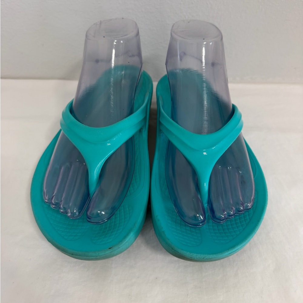 Oofos thong sandals flip flop Aqua size 6 - Picture 7 of 9